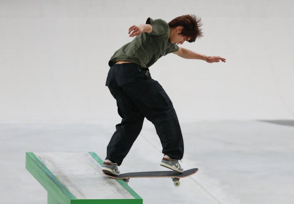 ＂ Hiraki said.Chinese skateboarder Zheng Haohao failed to enter the round of last 16 after ranking 2